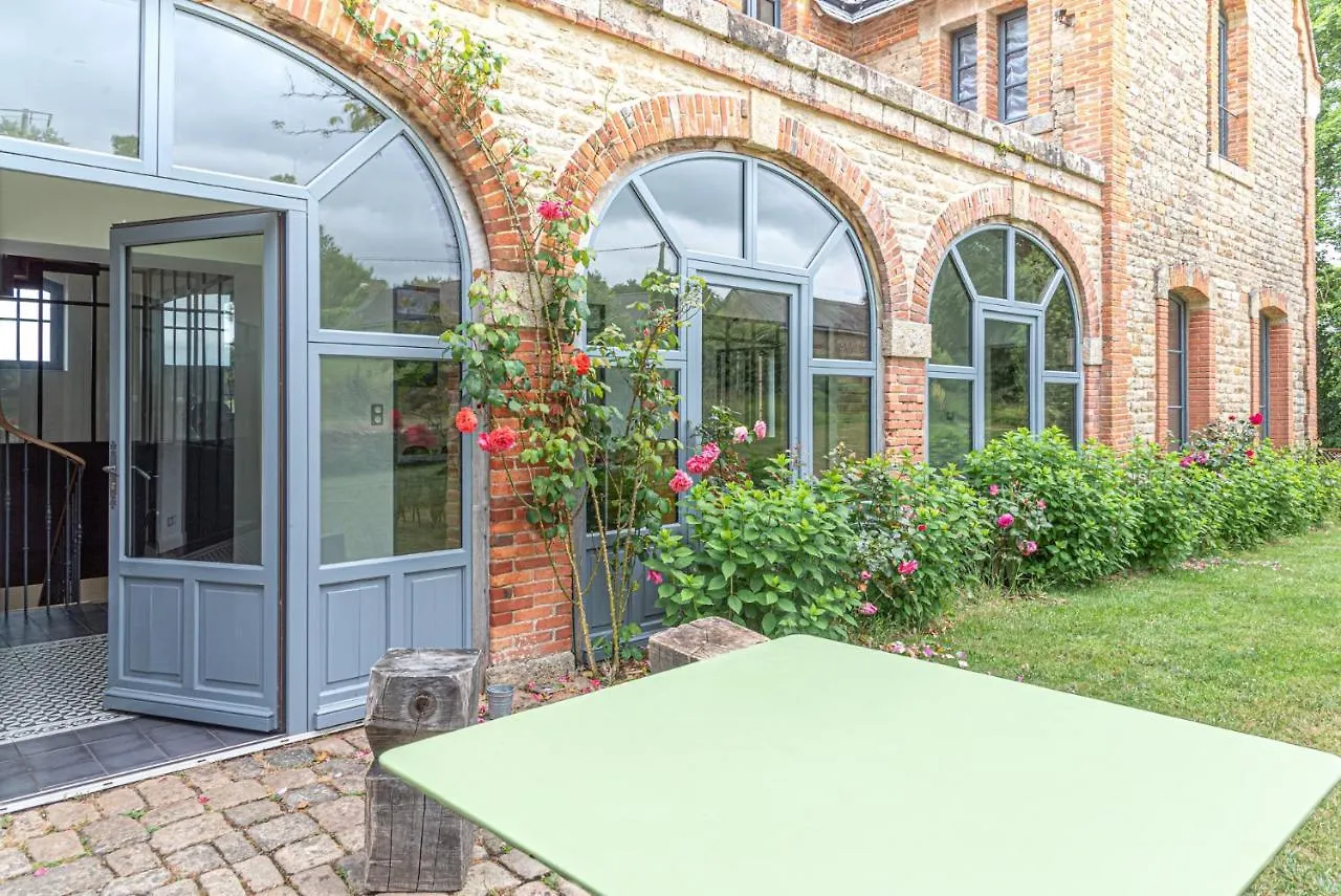 Le Manoir De Plessis Kaer Crach