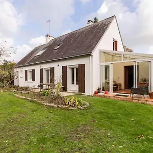  Hébergement de vacances Maison Familiale Avec Grand Jardin - Proche